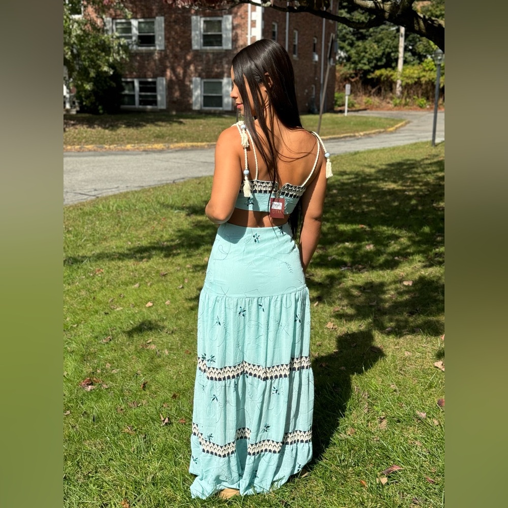 Embroidered blue set by Gitta